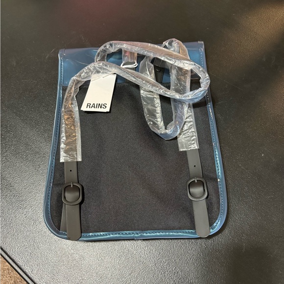 NWT Rains backpack Micro - Picture 3 of 5